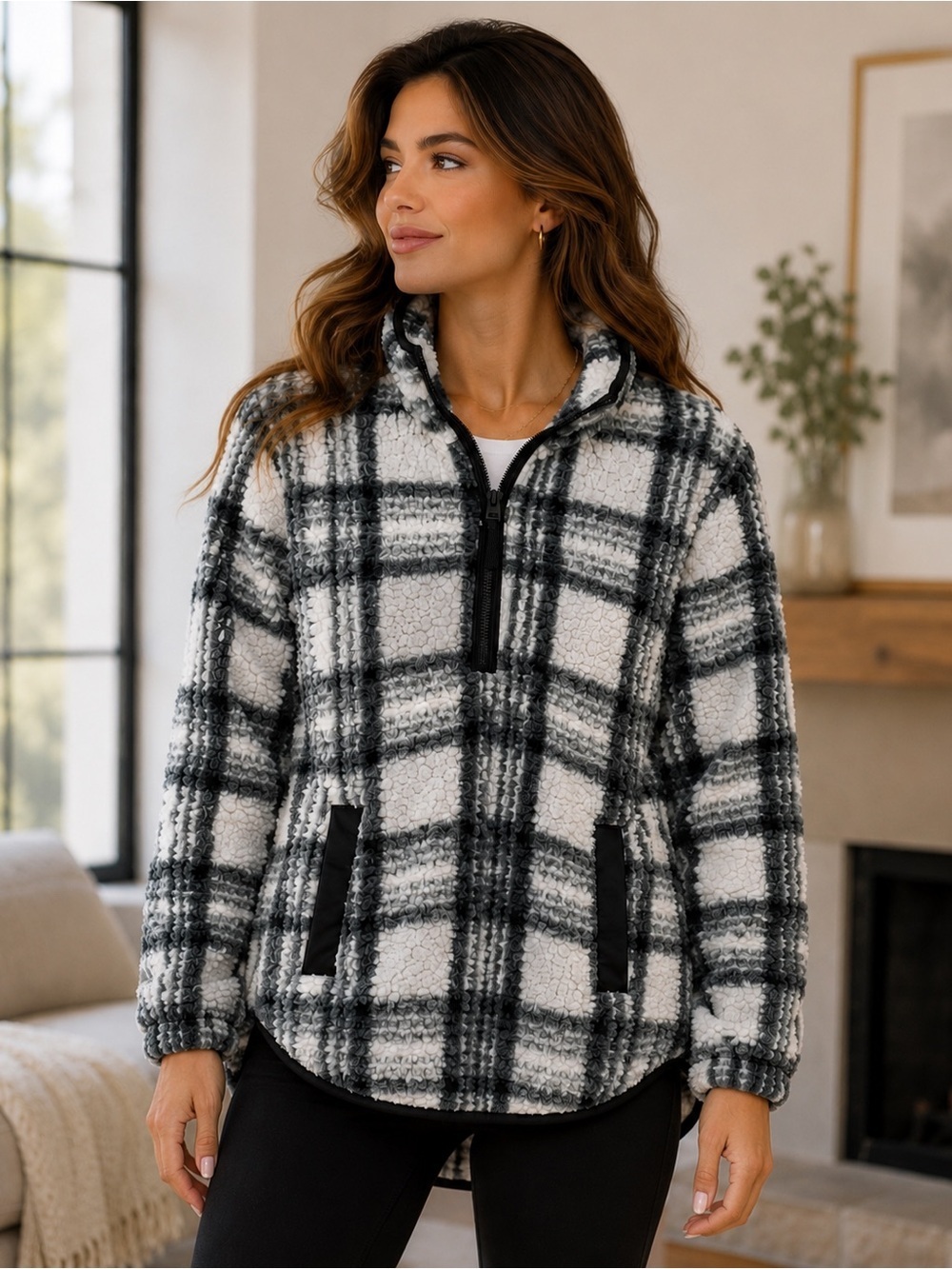 Abercrombie & Fitch Black and White Plaid Sweater Medium